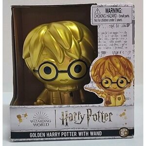 Harry Potter - Golden Harry Potter with Wand - Wizarding World - Chase Toy